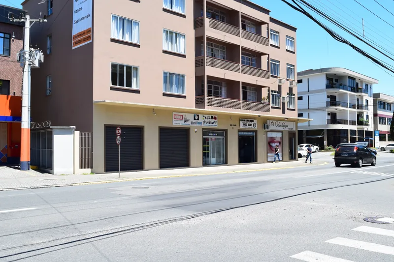 Prédio da Rua João Colin com as três salas comerciais da World Tools, somando 150 metros quadrados
